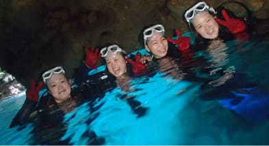Okinawa Blue Cave Snorkeling!