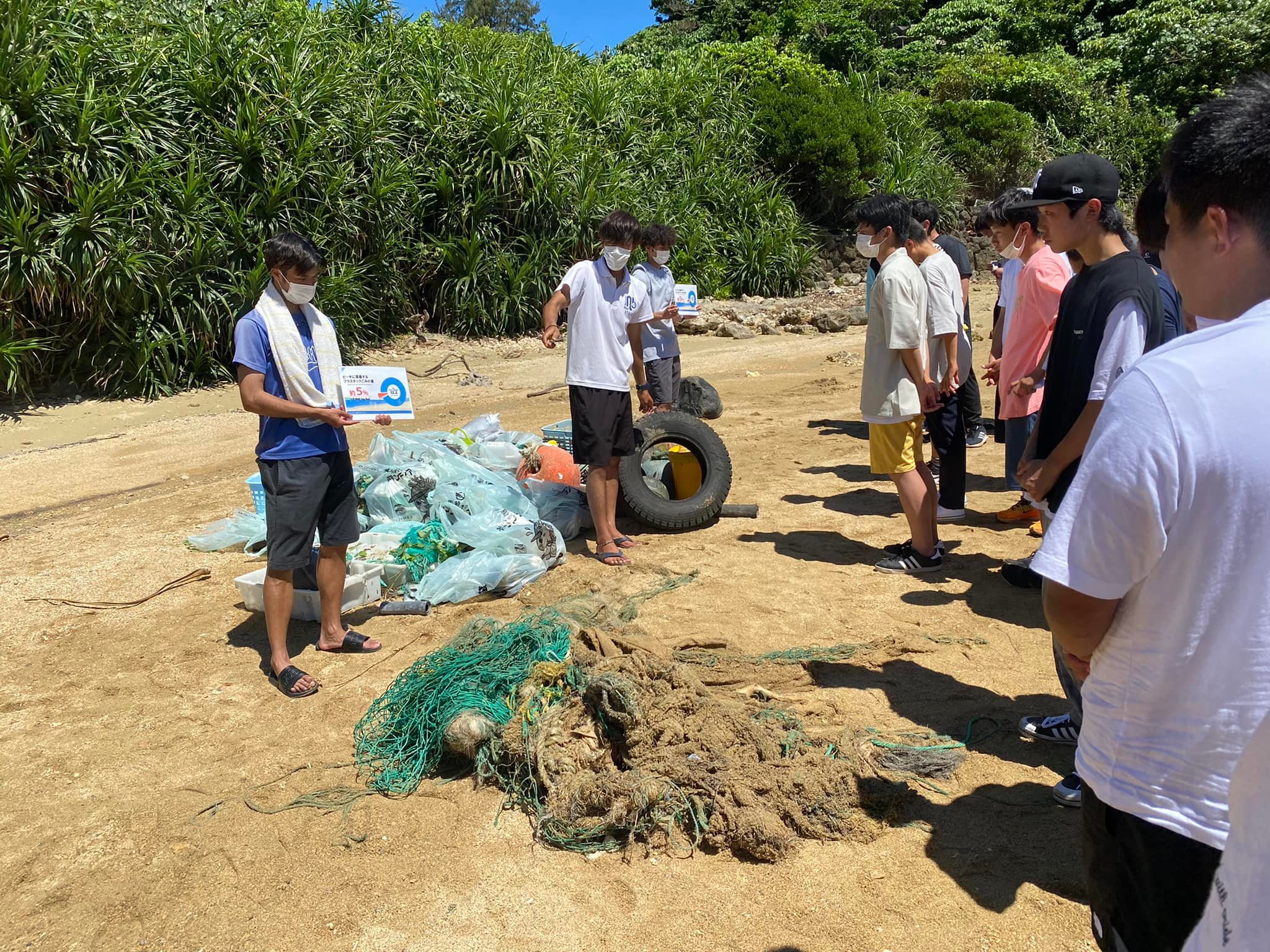 学生ボランティアによる海ゴミレクチャー