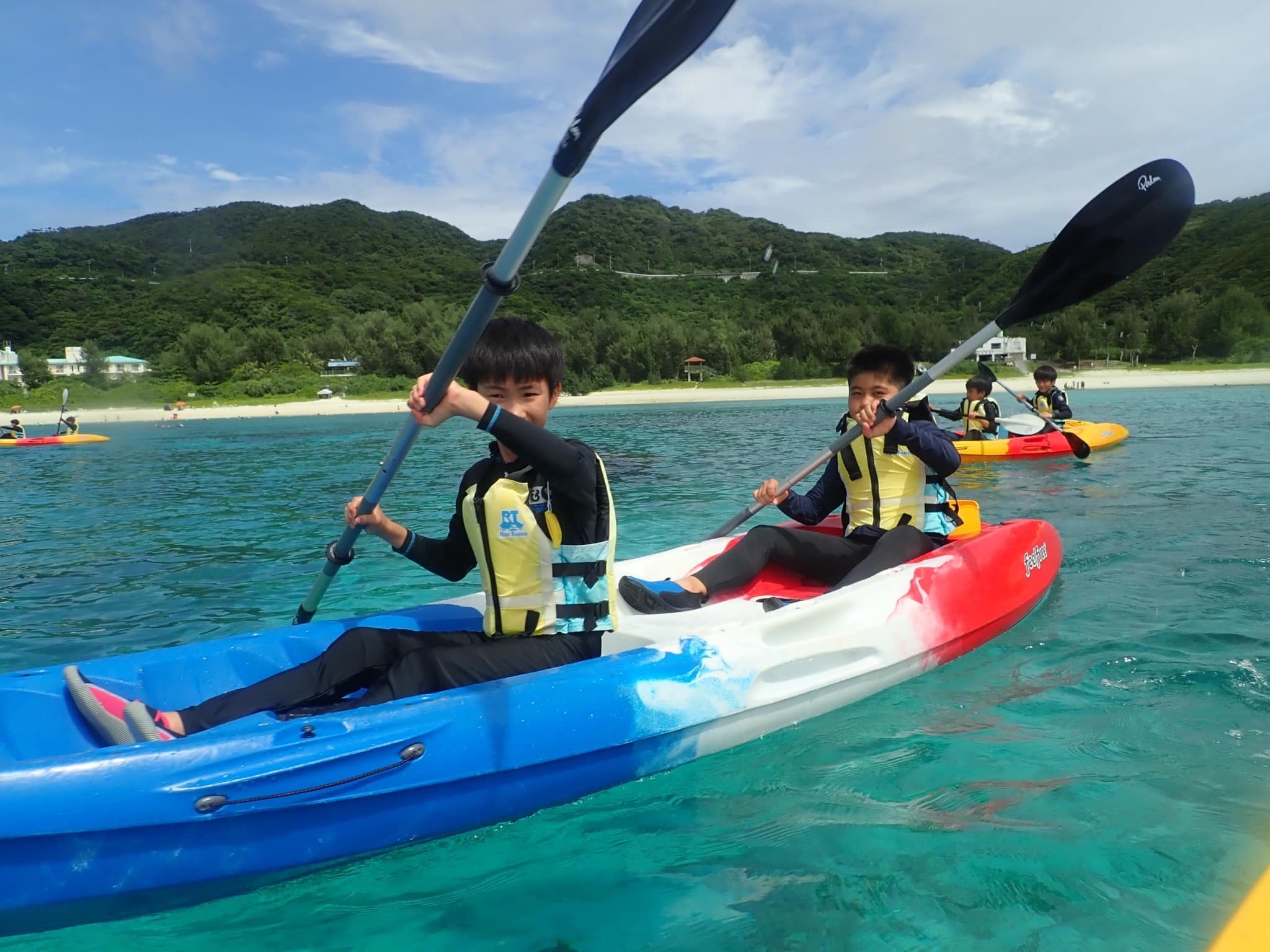 海風を感じて水面を滑走！