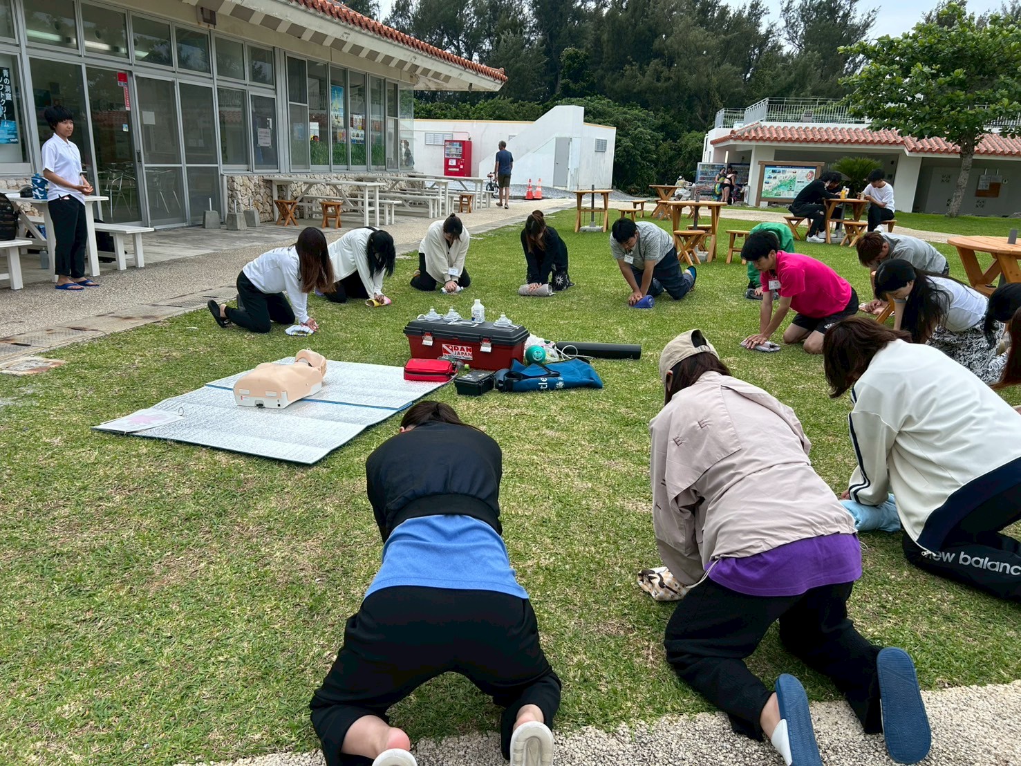 CPR＆AED　緊急時のフローチャートを復習